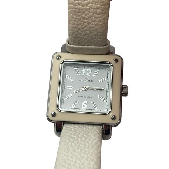 Anne Klein Womens Watch Cream/ White Adjustable Leather Band - New Battery - Picture 1 of 8